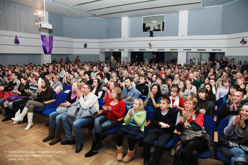0.12.10 10 декабря состоится отчетный концерт джаз-оркестра НГТУ, фотография: В. Невидимов