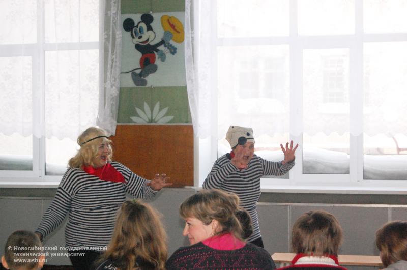 06.02.11 Студенты НГТУ и слушатели Народного факультета дают спектакли в детских домах, фотография: О. Воробьёва