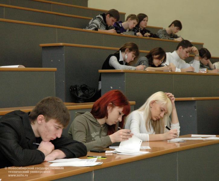 27.02.11 Второй тур олимпиады школьников «Будущее Сибири» по физике, фотография: В. Кравченко