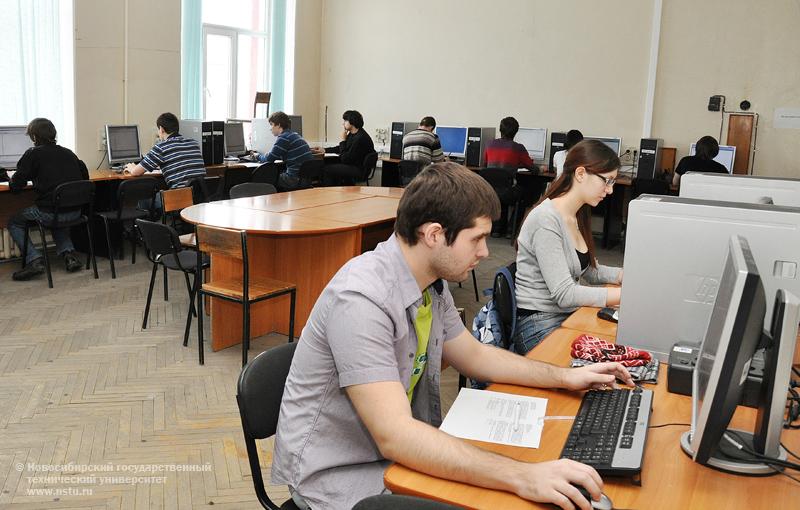 18.03.11 Студенческая олимпиада по программированию в НГТУ, фотография: В. Невидимов