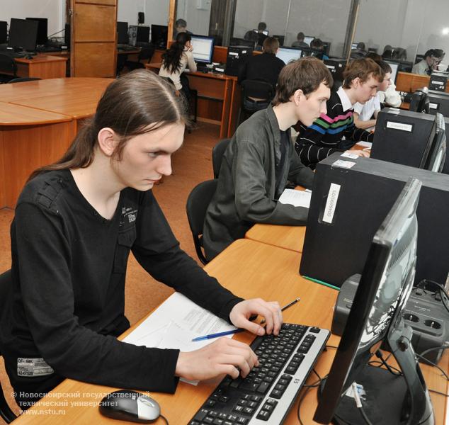 18.03.11 Студенческая олимпиада по программированию в НГТУ, фотография: В. Невидимов
