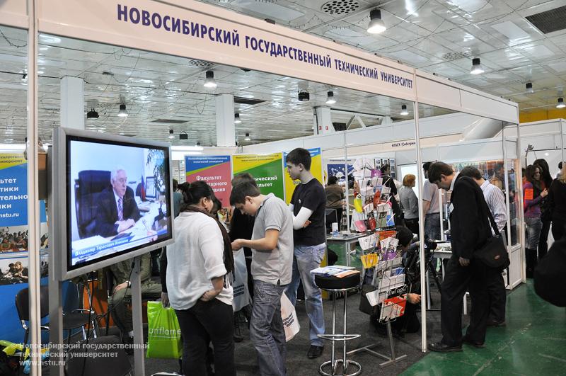 23.03.11 НГТУ – участник форума «УчСиб–2011», фотография: В. Невидимов
