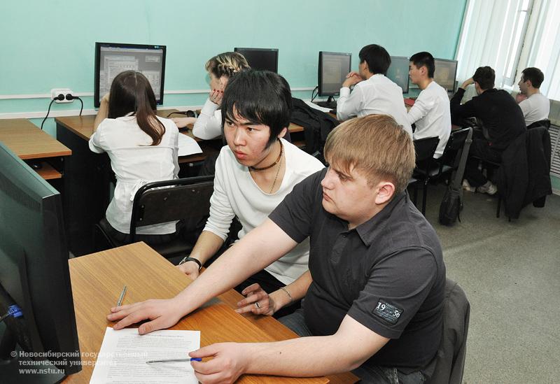 15.04.11 Всероссийская студенческая олимпиада «Управление предприятием в конкурентной среде», фотография: В. Невидимов