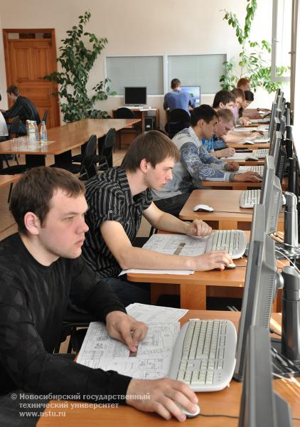 12.04.11 12-14 апреля в НГТУ пройдет городская студенческая олимпиада по инженерной графике и графическим информационным технологиям, фотография: В. Невидимов