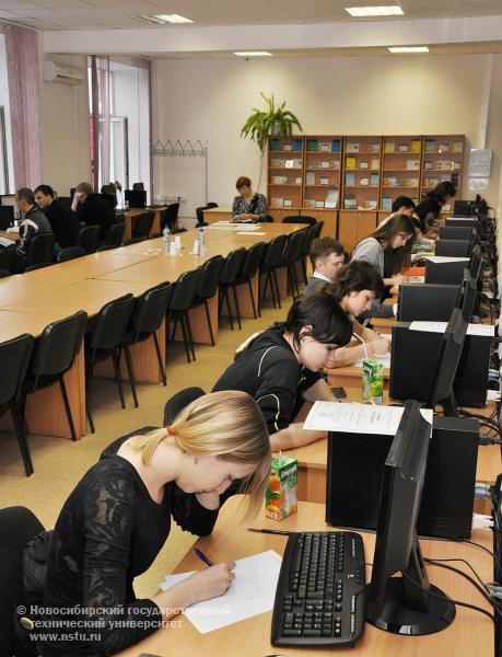 14.04.11 14-16 апреля в НГТУ пройдет второй (региональный) тур международной студенческой интернет-олимпиады, фотография: В. Невидимов