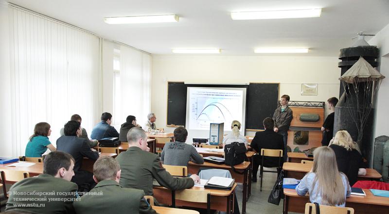 20.04.11 Всероссийская конференция «Наука. Промышленность. Оборона» в НГТУ, фотография: В. Невидимов