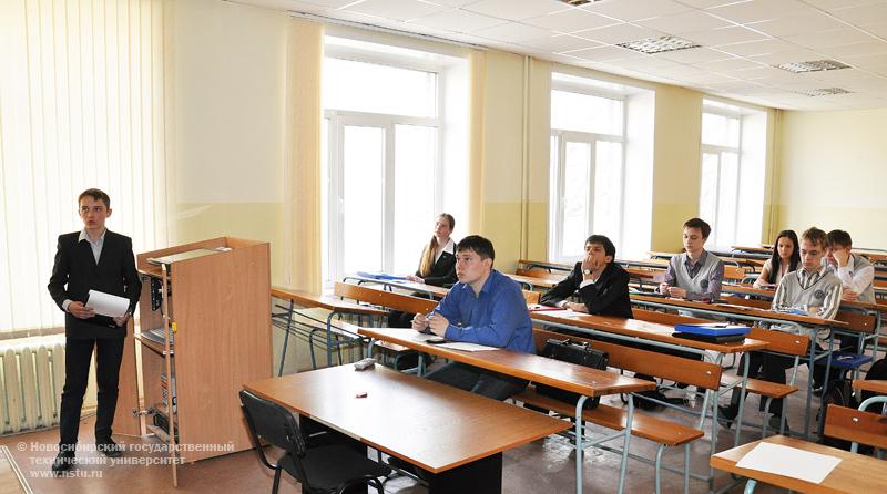22.04.11 22 апреля в НГТУ пройдет региональная школа-семинар для школьников, посвященная 50-летию полета Ю.А. Гагарина в космос, фотография: В. Невидимов