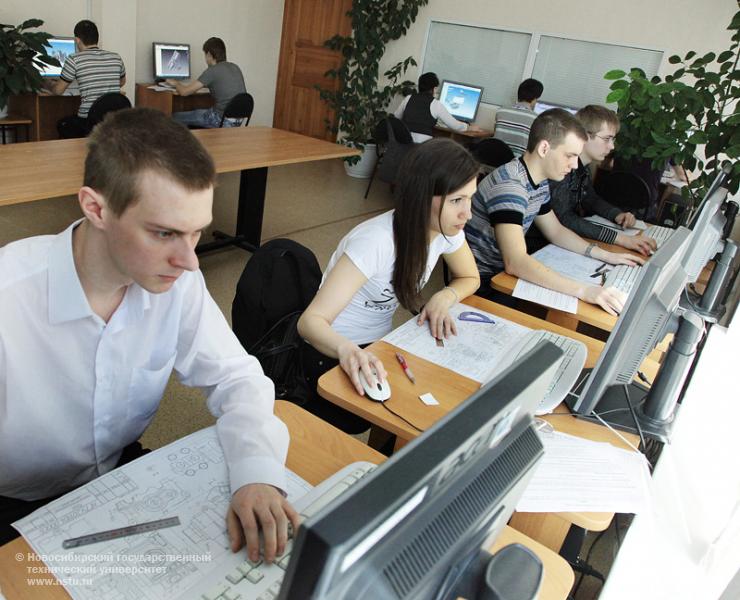 19.04.11 19-21 апреля в НГТУ пройдет III тур Всероссийской студенческой олимпиады по инженерной графике и графическим информационным технологиям, фотография: В. Невидимов