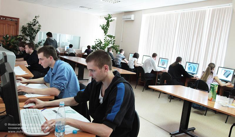 19.04.11 19-21 апреля в НГТУ пройдет III тур Всероссийской студенческой олимпиады по инженерной графике и графическим информационным технологиям, фотография: В. Невидимов