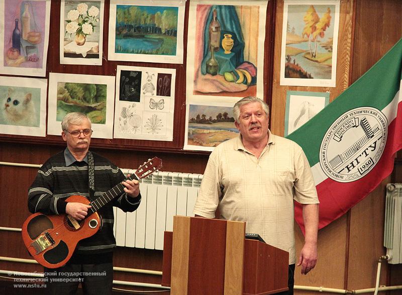 29.04.11 Выпускной на Народном факультете в НГТУ, фотография: В. Невидимов