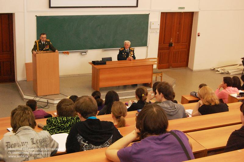 27.04.11 Открытая лекция по отечественной истории «Актуальные проблемы Великой Отечественной и Второй мировой войны», фотография: М. Шкребнева