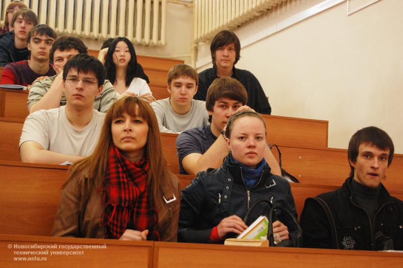 27.04.11 Открытая лекция по отечественной истории «Актуальные проблемы Великой Отечественной и Второй мировой войны», фотография: М. Шкребнева