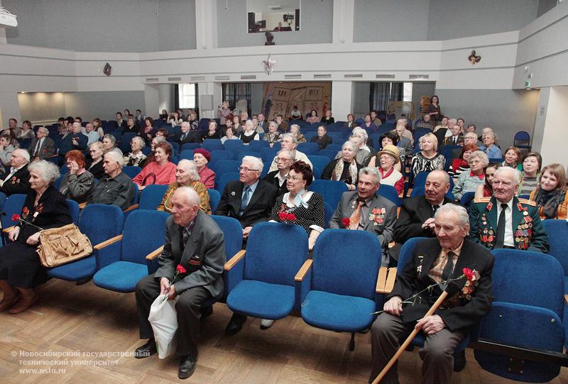 06.05.11 В НГТУ состоялся концерт, посвященный Дню Победы, фотография: В. Невидимов