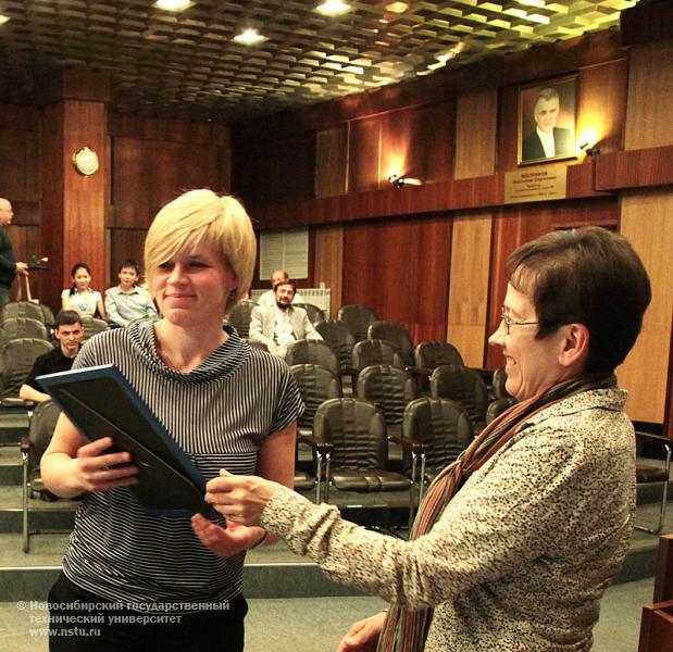 11.05.11 В НГТУ вручили стипендии DAAD молодым ученым, фотография: В. Невидимов