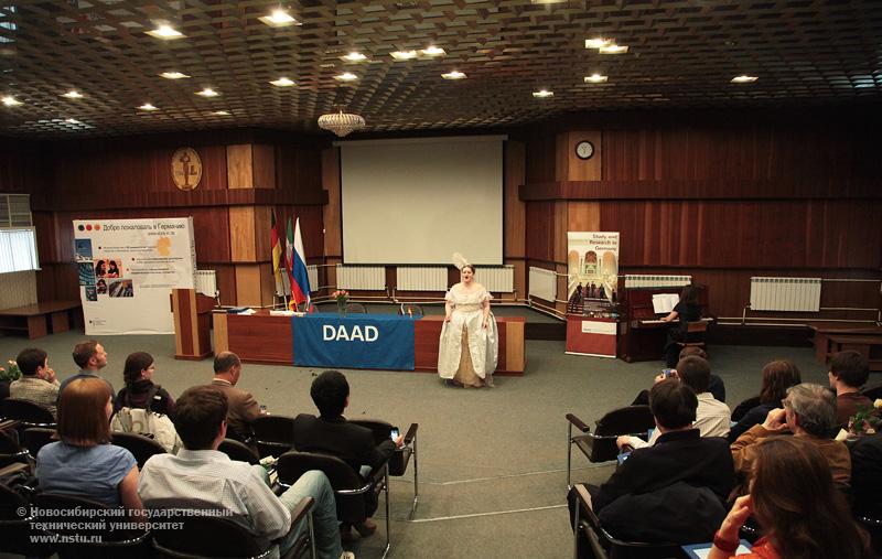 11.05.11 В НГТУ вручили стипендии DAAD молодым ученым, фотография: В. Невидимов