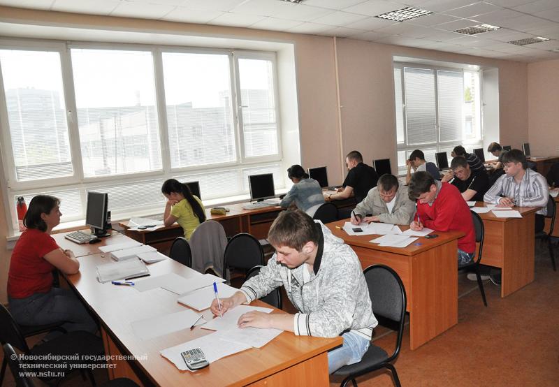 20.05.11      Городская олимпиада по теоретическим основам электротехники, фотография: В. Невидимов