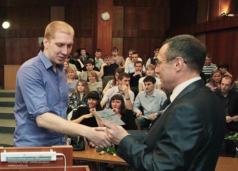 13.05.11 В НГТУ подведены итоги конкурса научных студенческих работ, фотография: В. Невидимов