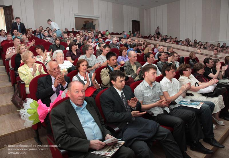 20.05.11 20 мая физико-технический факультет НГТУ отметит 45-летний юбилей, фотография: В. Невидимов