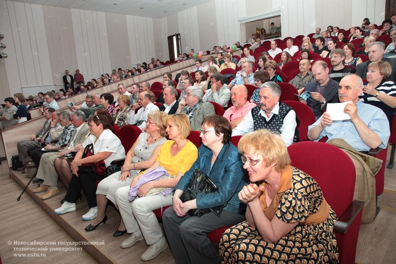 20.05.11 20 мая физико-технический факультет НГТУ отметит 45-летний юбилей, фотография: В. Невидимов