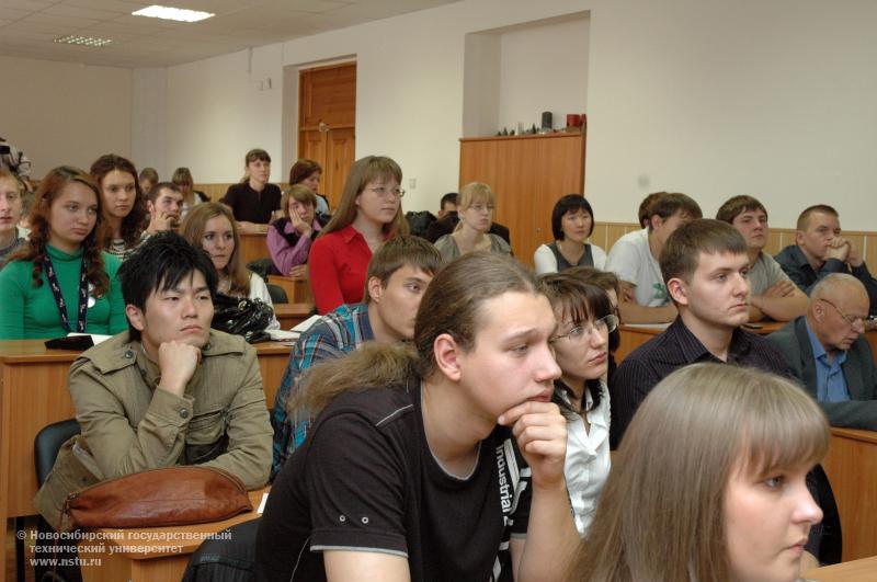 22.09.11 «Интерра» в НГТУ: Вузовская площадка «Новые материалы: на пути из лаборатории в цех» , фотография: В. Кравченко
