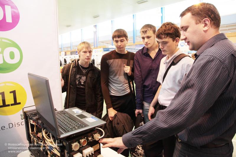 22.09.11 Мероприятия НГТУ в рамках форума Интерра-2011 , фотография: В. Невидимов