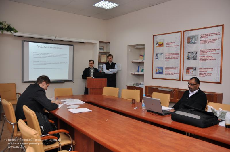 10.11.11 Инновационные проекты НГТУ представлены экспертам Международного банка реконструкции и развития , фотография: В. Кравченко