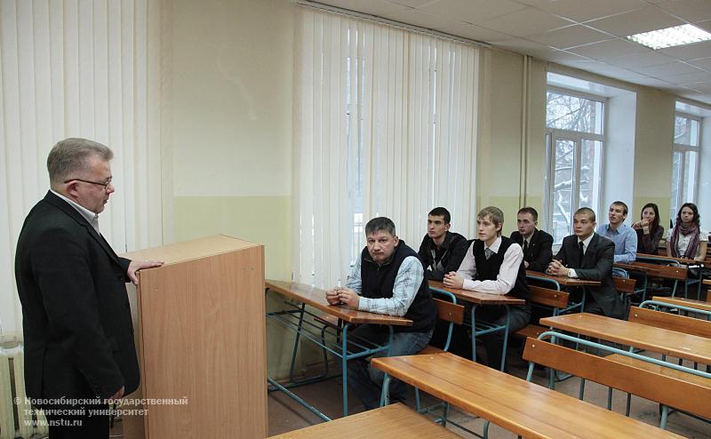 10.11.11 Впервые студенты НГТУ получили свидетельства пилотов-любителей , фотография: В. Невидимов