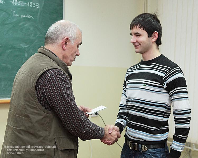 10.11.11 Впервые студенты НГТУ получили свидетельства пилотов-любителей , фотография: В. Невидимов