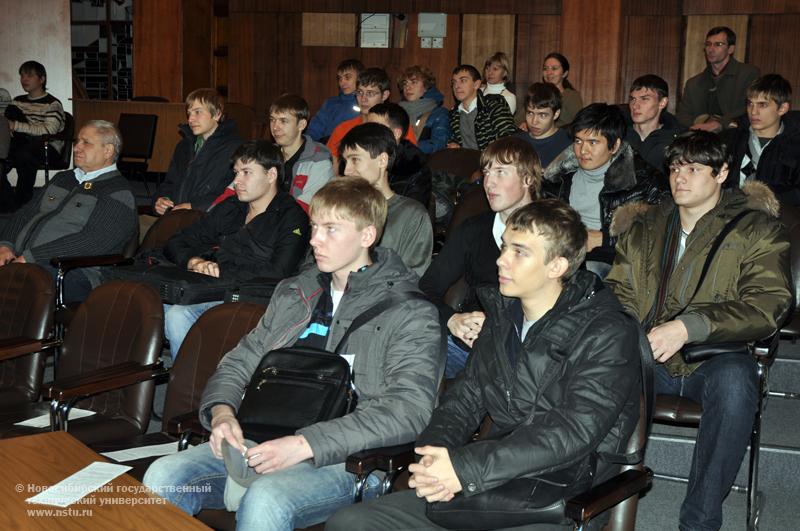 15.11.11 15 ноября в НГТУ состоится семинар «Все об осеннем призыве 2011 года» , фотография: В. Кравченко