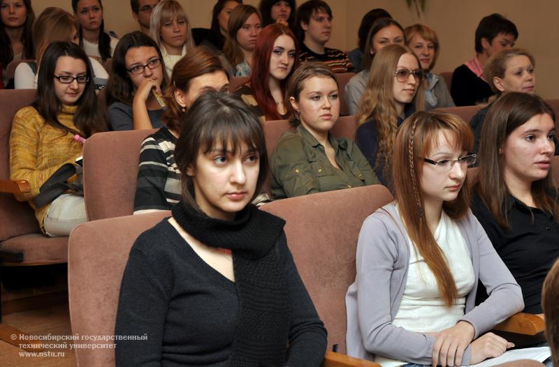 17.11.11     17 ноября в НГТУ пройдет студенческая научно-практическая конференция на иностранных языках, фотография: В. Кравченко