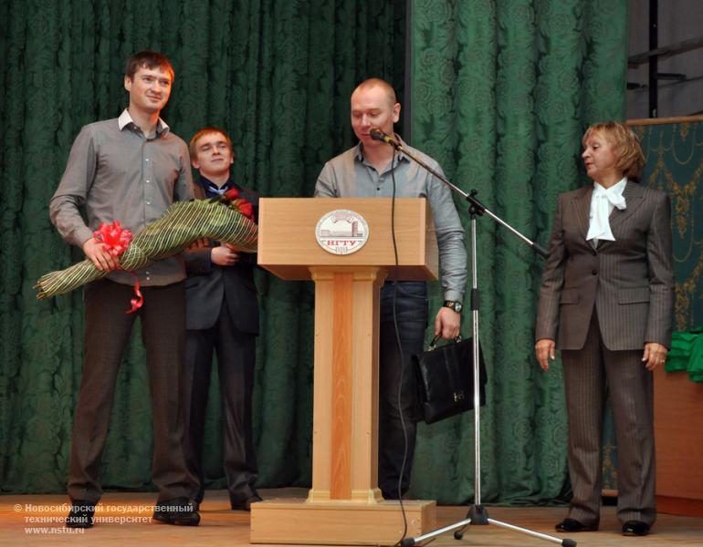 02.12.11 Факультет бизнеса НГТУ отметил 20-летний юбилей , фотография: В. Кравченко