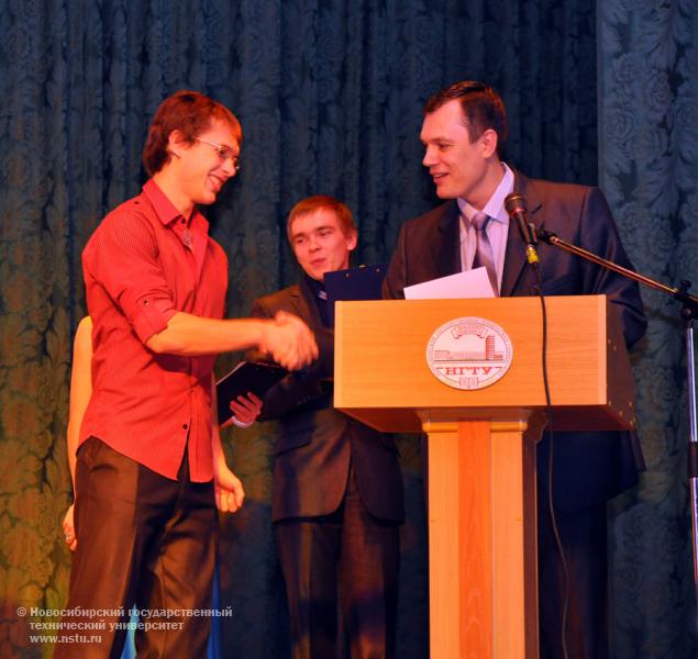 02.12.11 Факультет бизнеса НГТУ отметил 20-летний юбилей , фотография: В. Кравченко