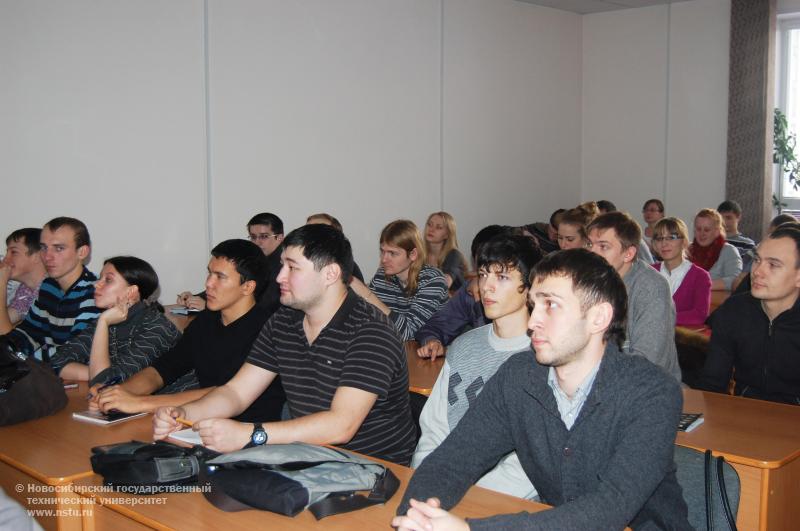 07.12.11 НГТУ посетил профессор университета Зиген (Германия) , фотография: О. Сеньшина