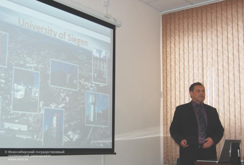 07.12.11 НГТУ посетил профессор университета Зиген (Германия) , фотография: О. Сеньшина