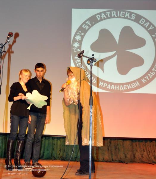 06.12.11 В НГТУ состоялось театрализованное представление на английском языке , фотография: В. Кравченко
