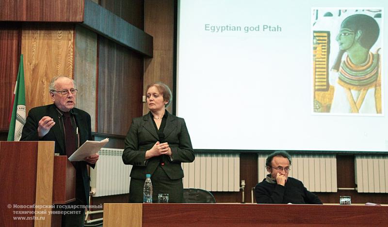 06.12.11 Презентация книги профессоров Массачусетского технологического университета (США) и Университета Париж-VII имени Дени Дидро (Франция) , фотография: В. Невидимов