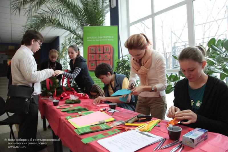22.12.11 В НГТУ состоялась «Рождественская ярмарка» , фотография: В. Невидимов
