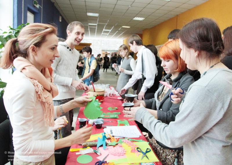 22.12.11 В НГТУ состоялась «Рождественская ярмарка» , фотография: В. Невидимов