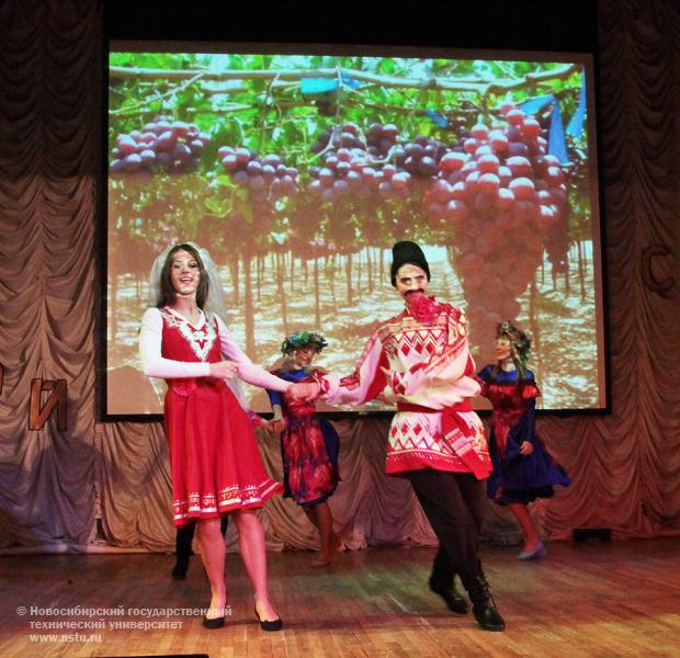 21.12.11 21 декабря в НГТУ состоится театрализованное представление стран СНГ
