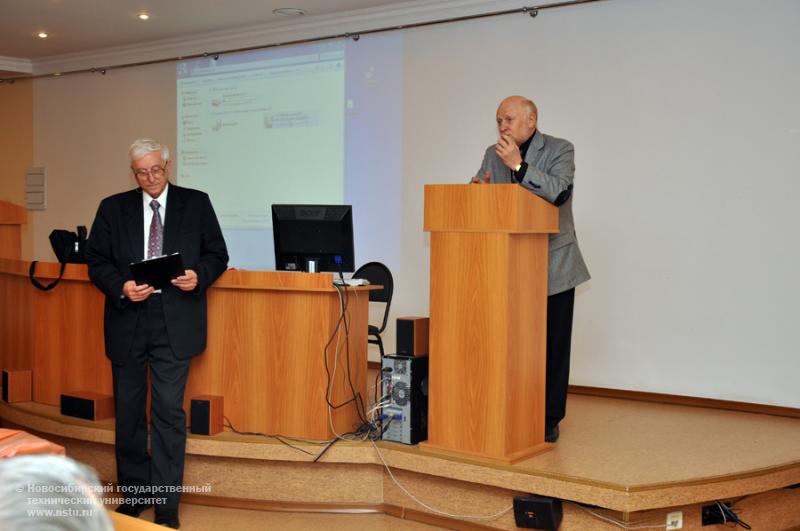 14.12.11 14 декабря в НГТУ состоится презентация книги «Музыкальные истоки НЭТИ–НГТУ» , фотография: В. Кравченко