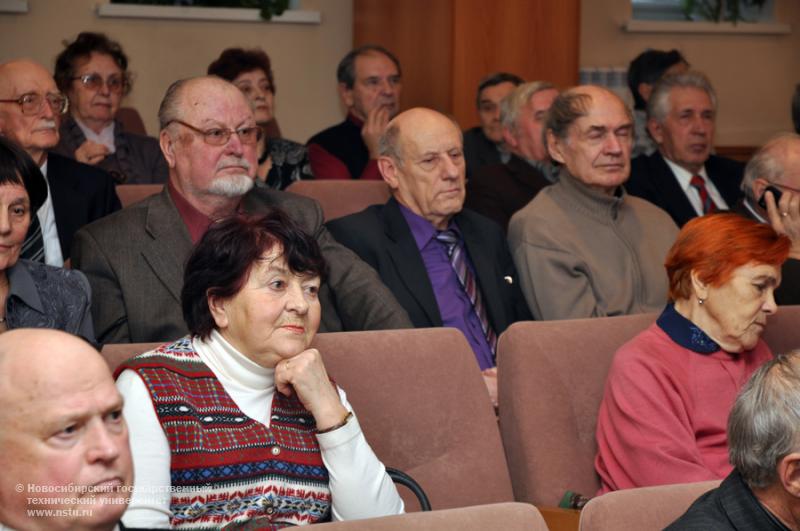 14.12.11 14 декабря в НГТУ состоится презентация книги «Музыкальные истоки НЭТИ–НГТУ» , фотография: В. Кравченко
