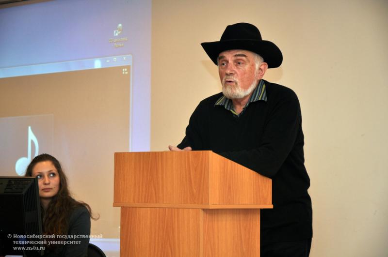 14.12.11 14 декабря в НГТУ состоится презентация книги «Музыкальные истоки НЭТИ–НГТУ» , фотография: В. Кравченко