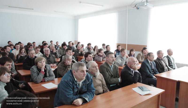 21.12.11 В НГТУ состоится публичная лекция руководителя группы квантовых измерений Института фотонных технологий (Йена, Германия) «Сверхпроводящие квантовые биты. Современное состояние» , фотография: В. Невидимов