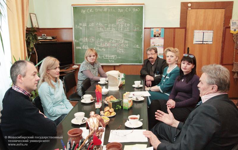 07.12.11 В Институте социальной реабилитации НГТУ проходит Декада инвалидов , фотография: В. Невидимов