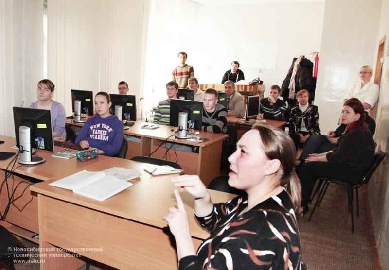 07.12.11 В Институте социальной реабилитации НГТУ проходит Декада инвалидов , фотография: В. Невидимов