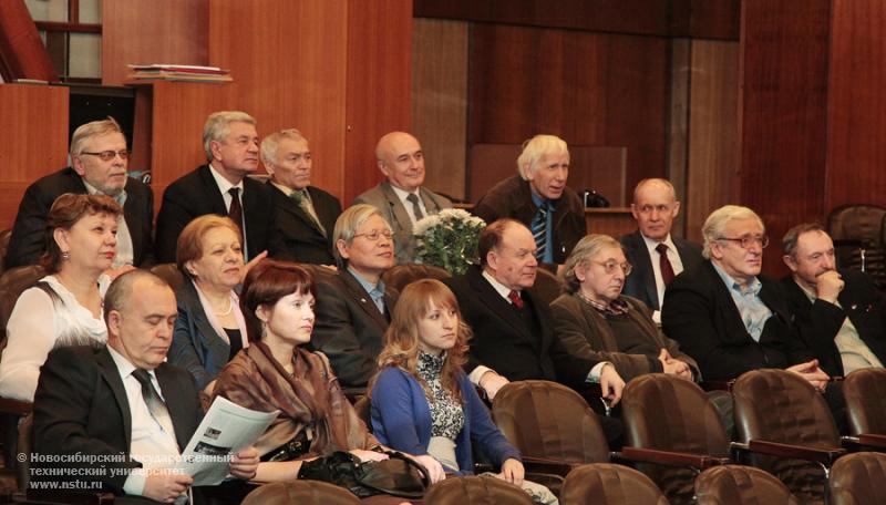 27.12.11 27 декабря отметит юбилей кафедра прикладной и теоретической физики ФТФ НГТУ, фотография: В. Невидимов