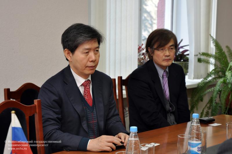 08.02.12 Визит делегации университета Ённам в НГТУ , фотография: В. Кравченко