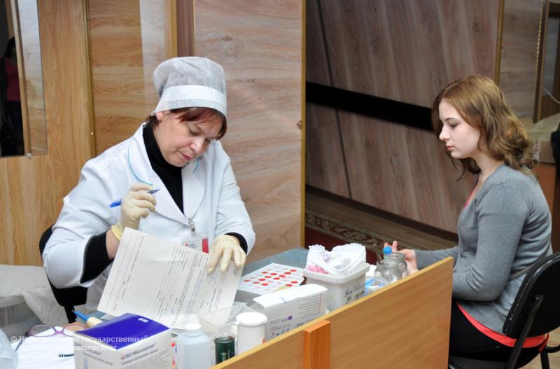 20.03.12 «Наш дар во имя жизни» – Донорская акция в НГТУ , фотография: В. Кравченко