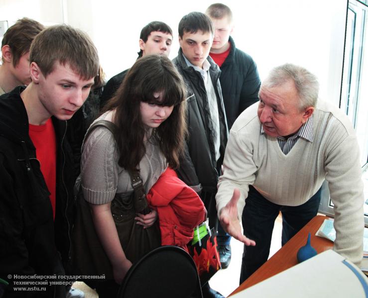 01.04.12 День открытых дверей в НГТУ , фотография: В. Невидимов