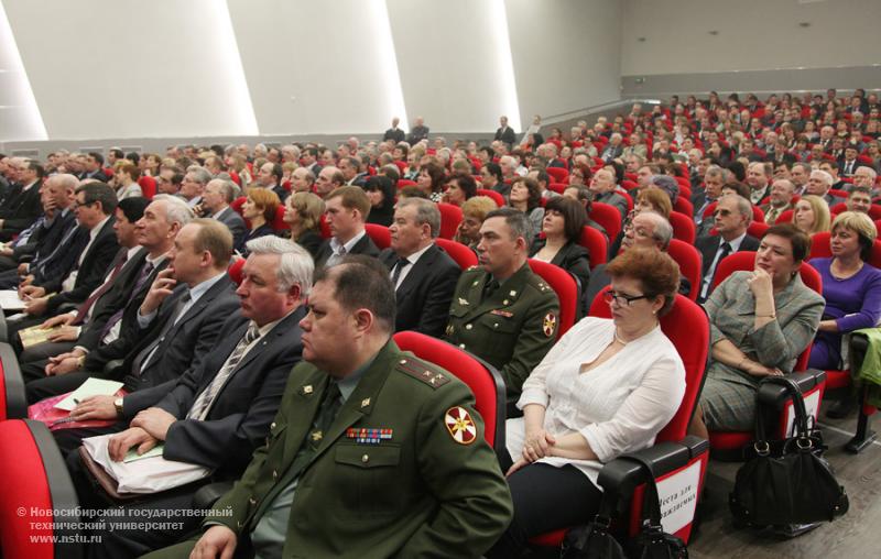 04.04.12     4 апреля состоялось Годичное собрание общественности высшей школы Новосибирской области , фотография: В. Невидимов